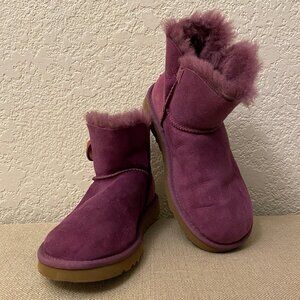 UGG Women Purple Suede Water Resistance Shearling Lined Winter Boots Size 5